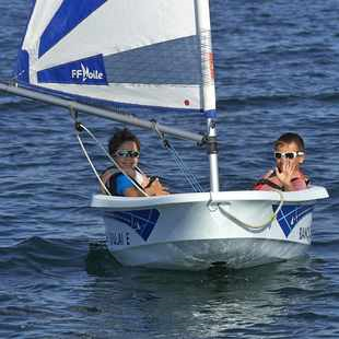 LOCATION | Dériveur